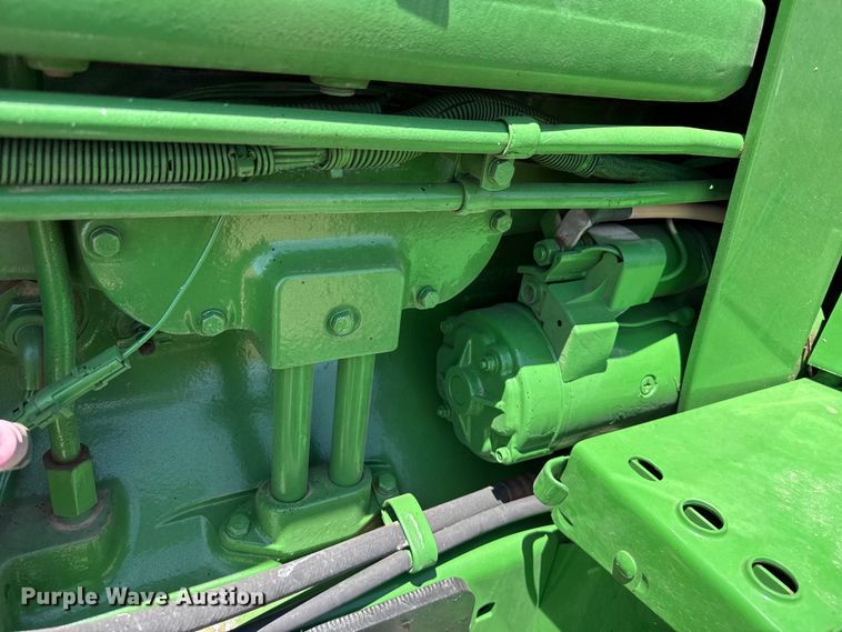 image for item EW4090 1991 John Deere 4455 tractor