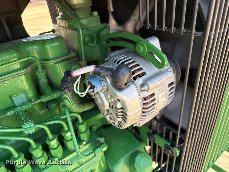 image for item EW4090 1991 John Deere 4455 tractor