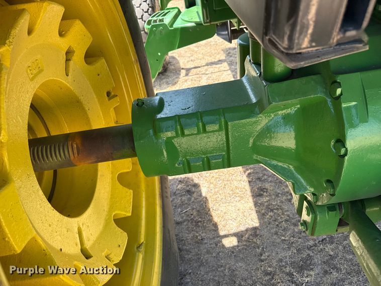 image for item EW4090 1991 John Deere 4455 tractor