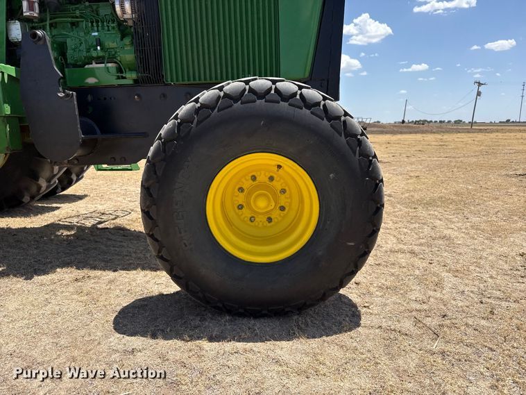 image for item EW4090 1991 John Deere 4455 tractor