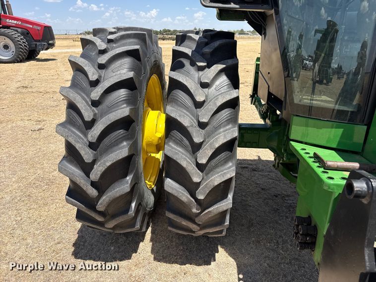 image for item EW4090 1991 John Deere 4455 tractor