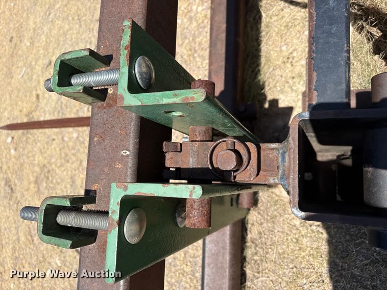 image for item EW4090 1991 John Deere 4455 tractor