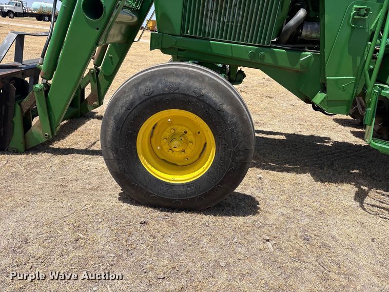 image for item EW4091 1973 John Deere 4030H tractor