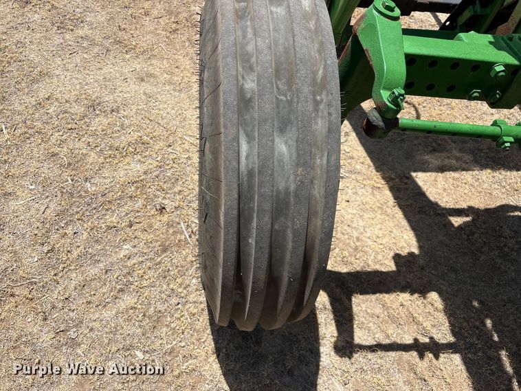 image for item EW4091 1973 John Deere 4030H tractor
