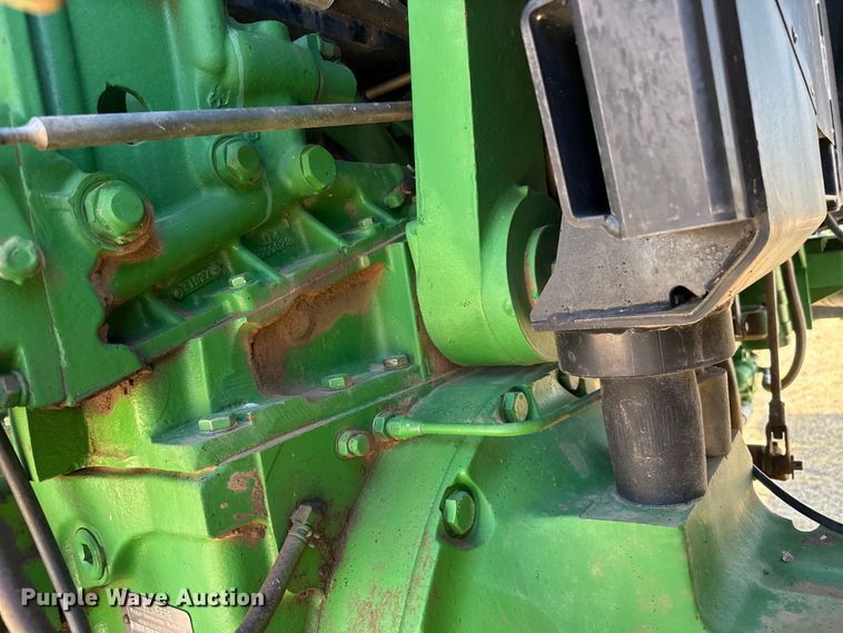 image for item EW4092 1993 John Deere 4560 tractor