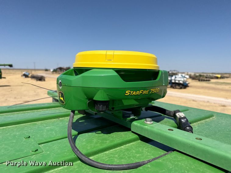 image for item EW4092 1993 John Deere 4560 tractor