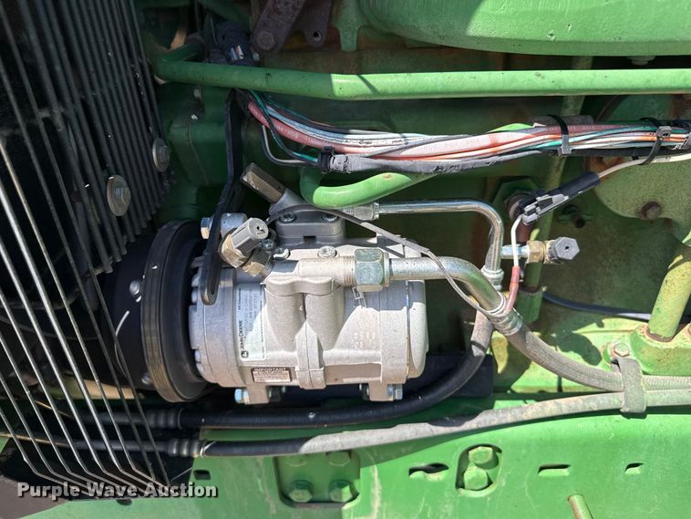 image for item EW4092 1993 John Deere 4560 tractor