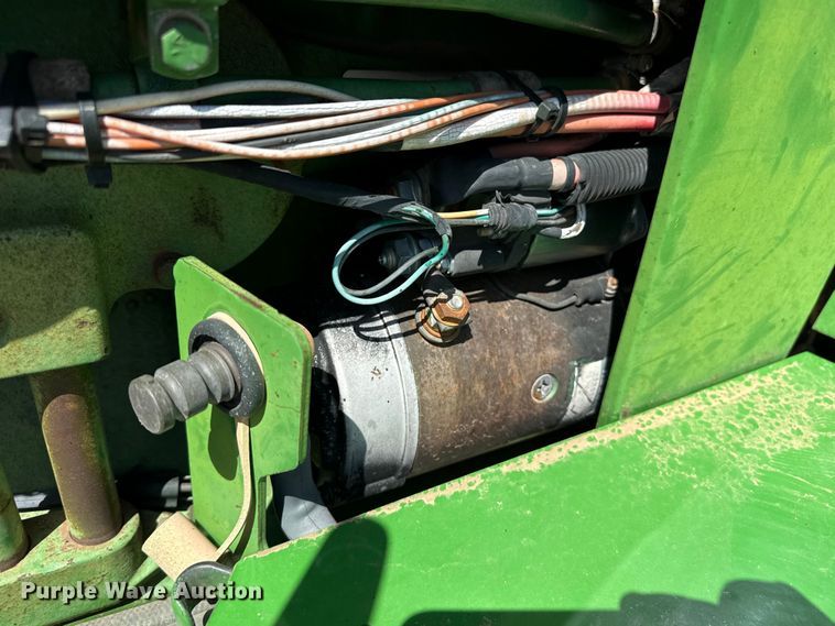 image for item EW4092 1993 John Deere 4560 tractor