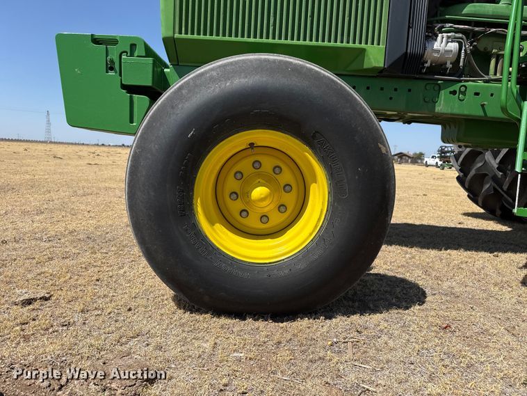 image for item EW4092 1993 John Deere 4560 tractor