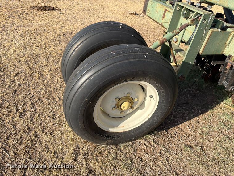 image for item EW4093 Shop Built air seeder