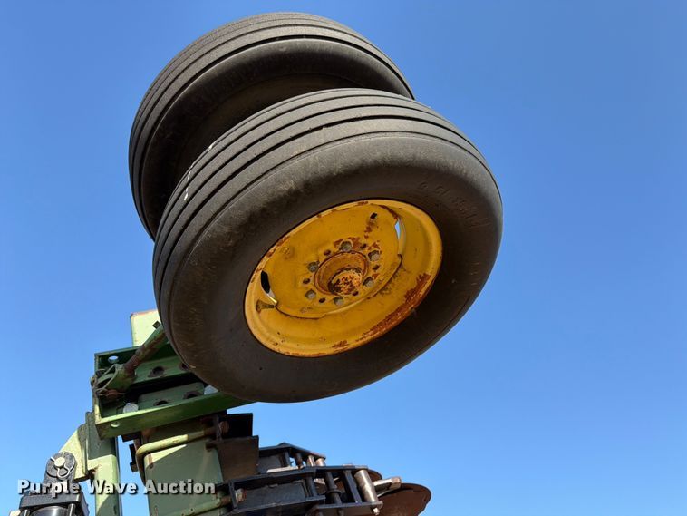 image for item EW4093 Shop Built air seeder