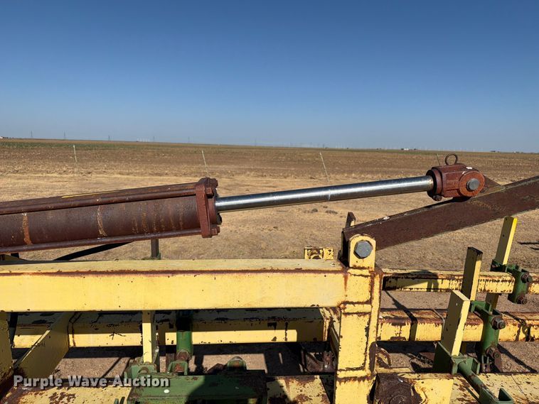 image for item EW4097 Row crop cultivator