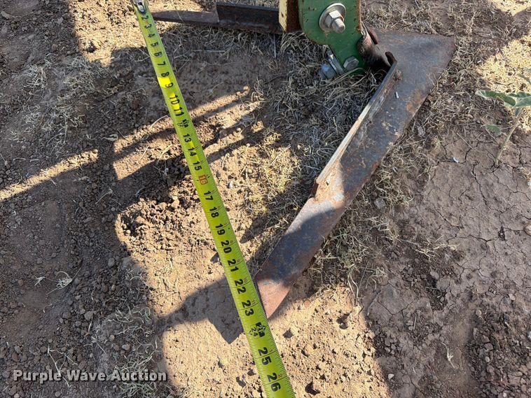 image for item EW4097 Row crop cultivator