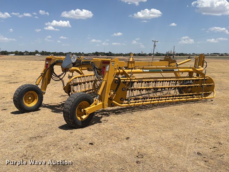 image for item EW4100 2021 Vermeer R2800 hay rake