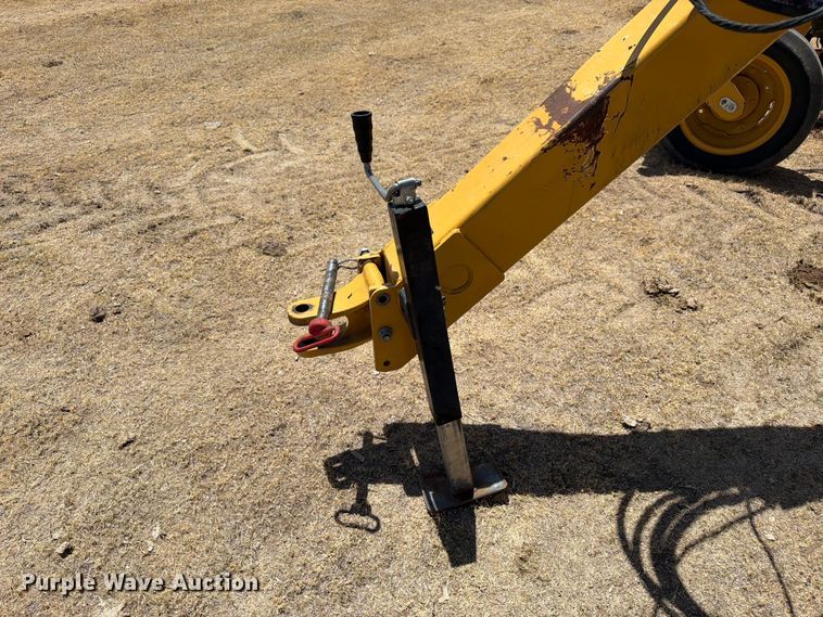 image for item EW4100 2021 Vermeer R2800 hay rake