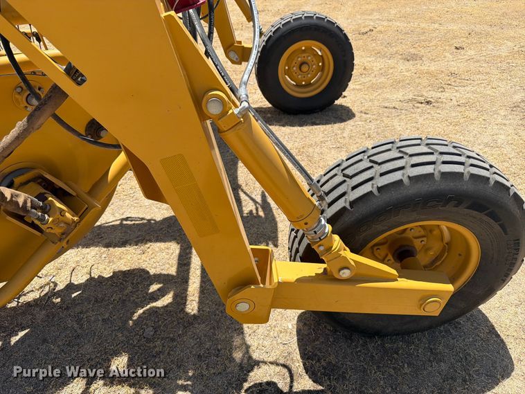 image for item EW4100 2021 Vermeer R2800 hay rake