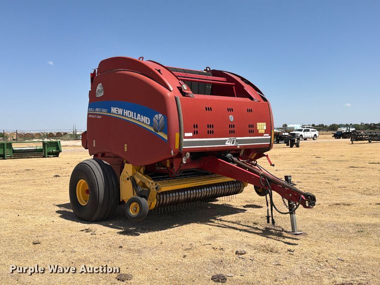 image for item EW4101 2015 New Holland RB560 round baler