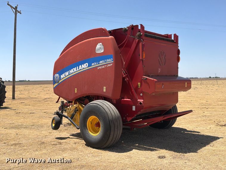 image for item EW4101 2015 New Holland RB560 round baler
