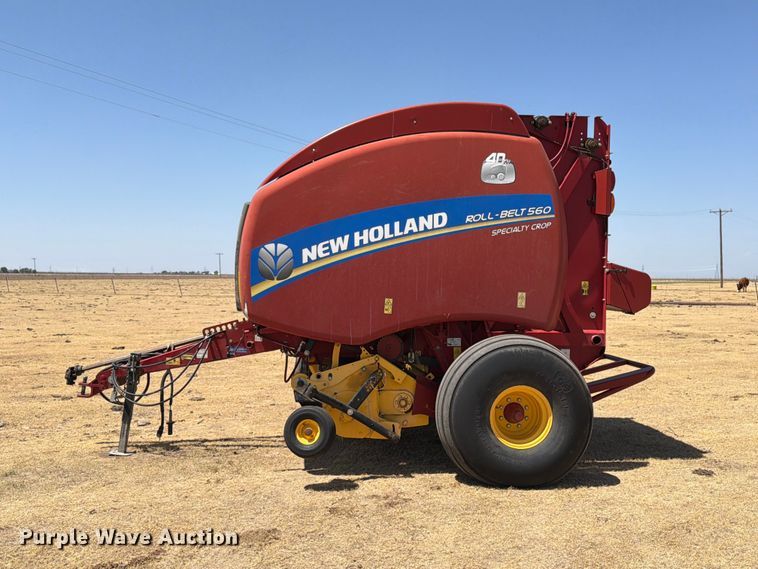 image for item EW4101 2015 New Holland RB560 round baler