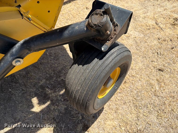 image for item EW4101 2015 New Holland RB560 round baler