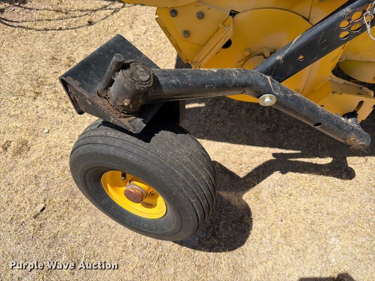 image for item EW4101 2015 New Holland RB560 round baler