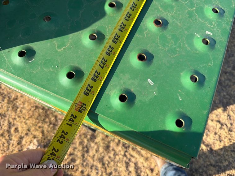 image for item EW4105 Great Plains 2000-4006 grain drill
