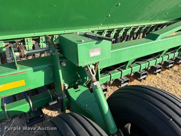 image for item EW4105 Great Plains 2000-4006 grain drill
