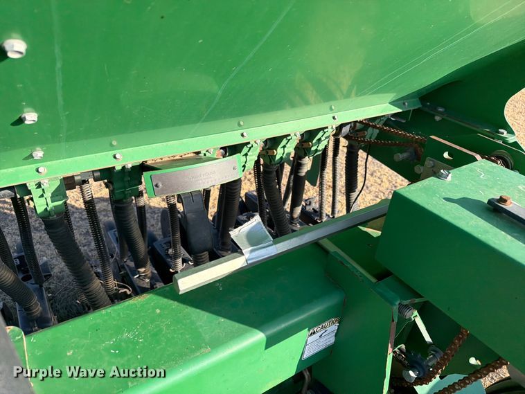 image for item EW4105 Great Plains 2000-4006 grain drill