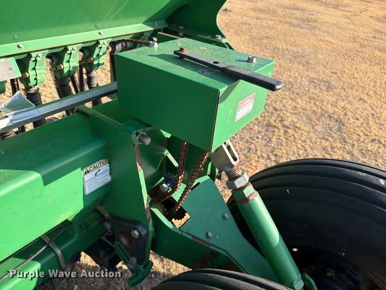 image for item EW4105 Great Plains 2000-4006 grain drill