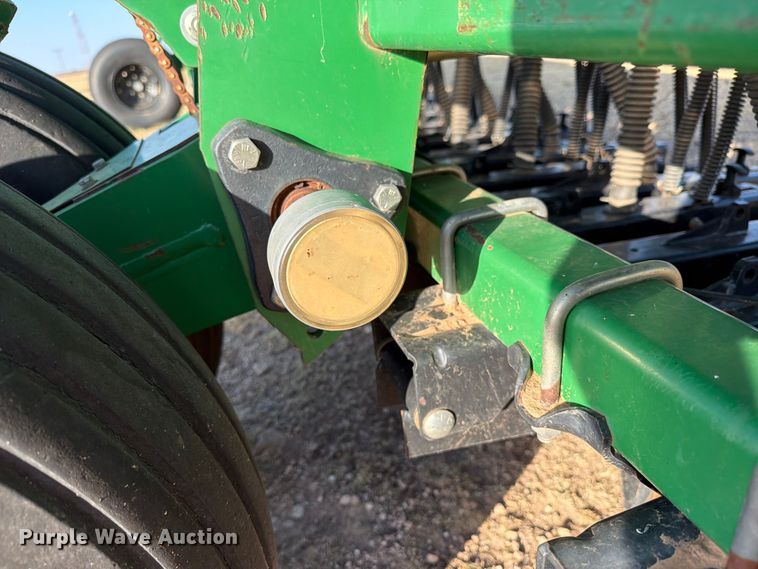 image for item EW4105 Great Plains 2000-4006 grain drill