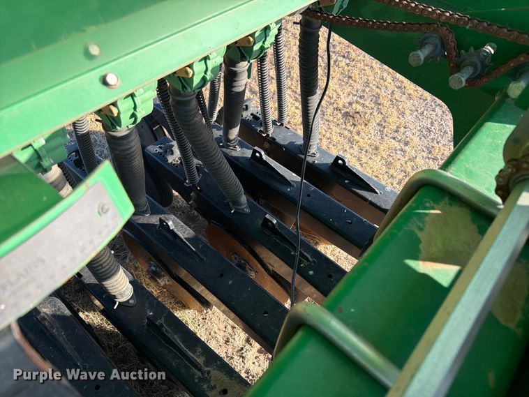 image for item EW4105 Great Plains 2000-4006 grain drill