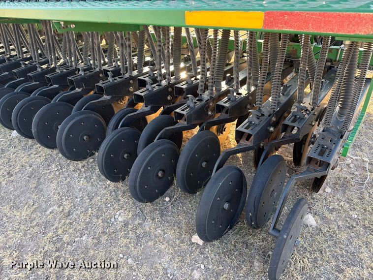 image for item EW4105 Great Plains 2000-4006 grain drill