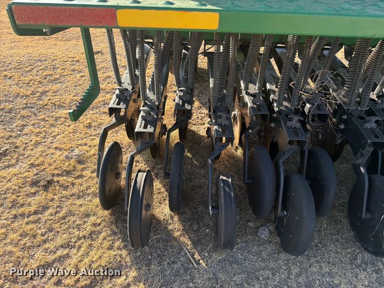 image for item EW4105 Great Plains 2000-4006 grain drill