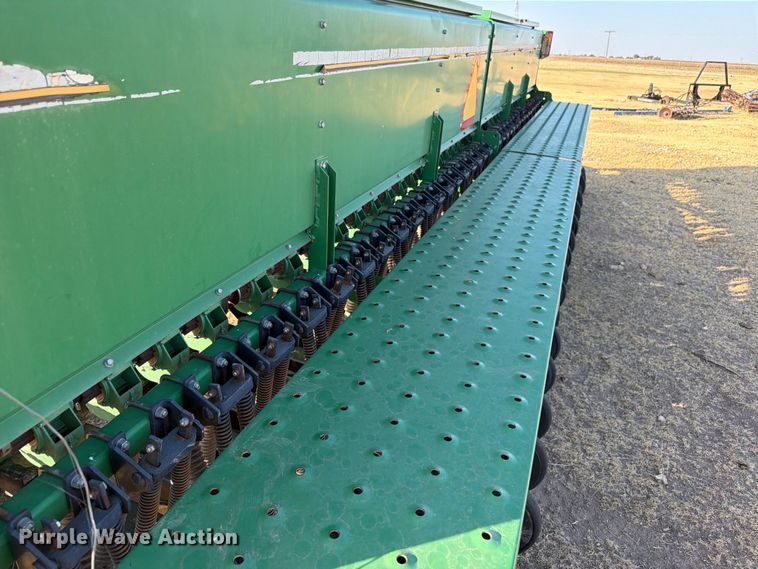 image for item EW4105 Great Plains 2000-4006 grain drill