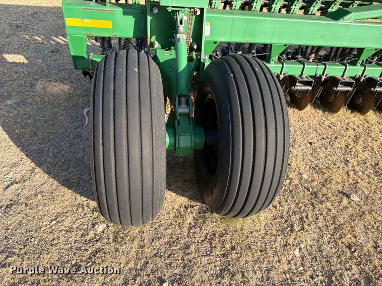 image for item EW4105 Great Plains 2000-4006 grain drill