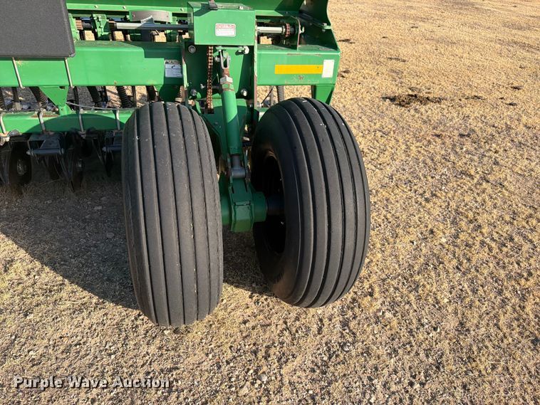 image for item EW4105 Great Plains 2000-4006 grain drill