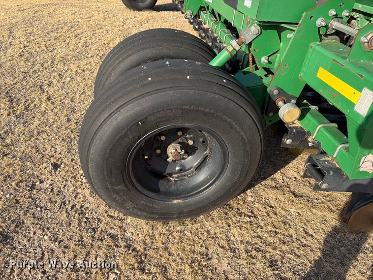 image for item EW4105 Great Plains 2000-4006 grain drill