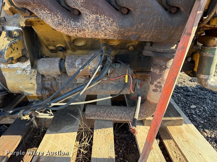 image for item EW4203 Caterpillar 3208 engine