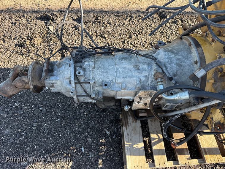 image for item EW4203 Caterpillar 3208 engine
