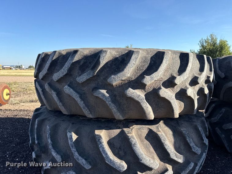 image for item EW4204 John Deere 520/85R42 tires and wheels