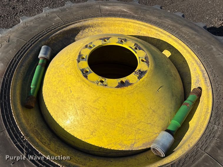 image for item EW4204 John Deere 520/85R42 tires and wheels