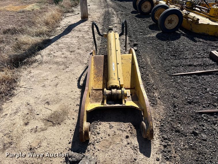 image for item EW4210 Caterpillar  excavator thumb