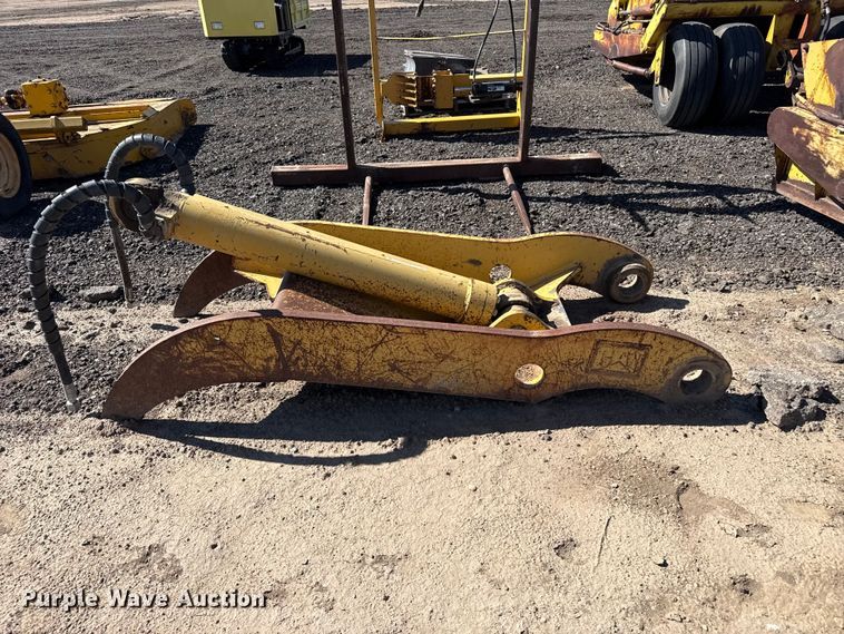image for item EW4210 Caterpillar  excavator thumb