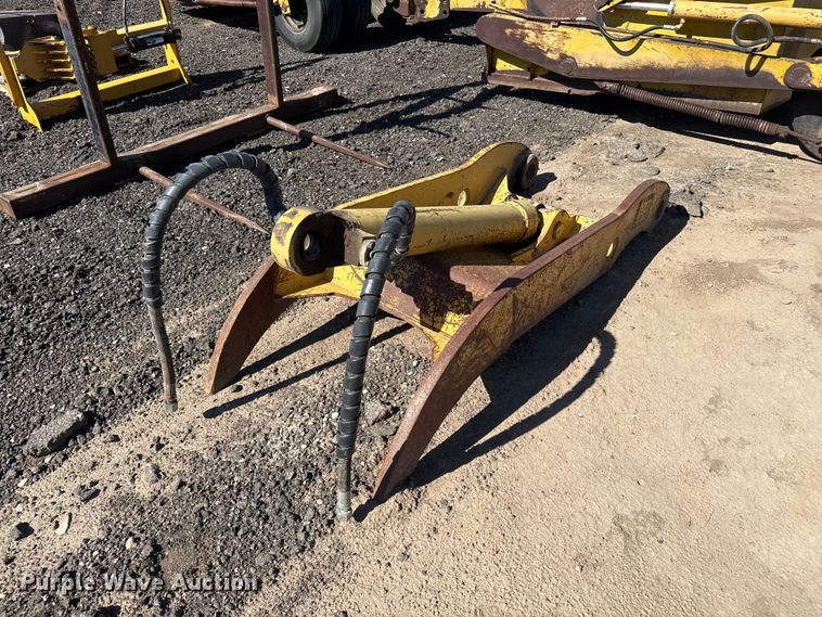 image for item EW4210 Caterpillar  excavator thumb