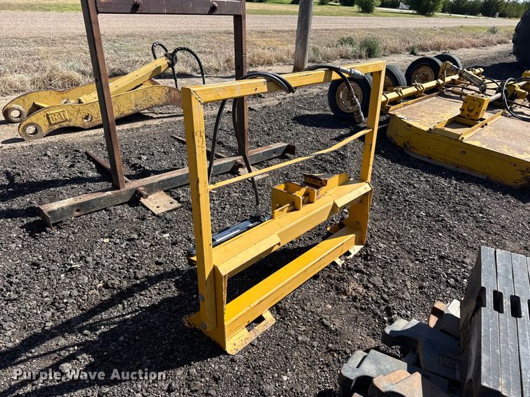 image for item EW4212 Skid steer post puller