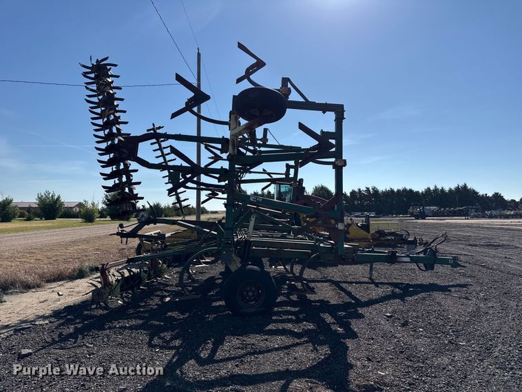 image for item EW4216 Quinstar field cultivator