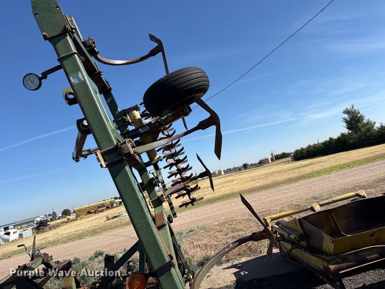 image for item EW4216 Quinstar field cultivator