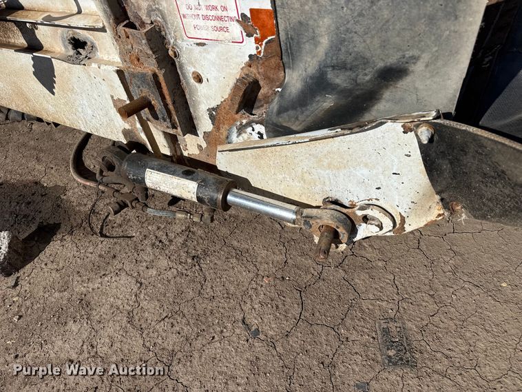 image for item EW4220 Laird DB-1805 feed delivery bed