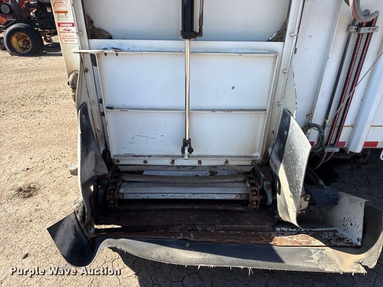 image for item EW4220 Laird DB-1805 feed delivery bed