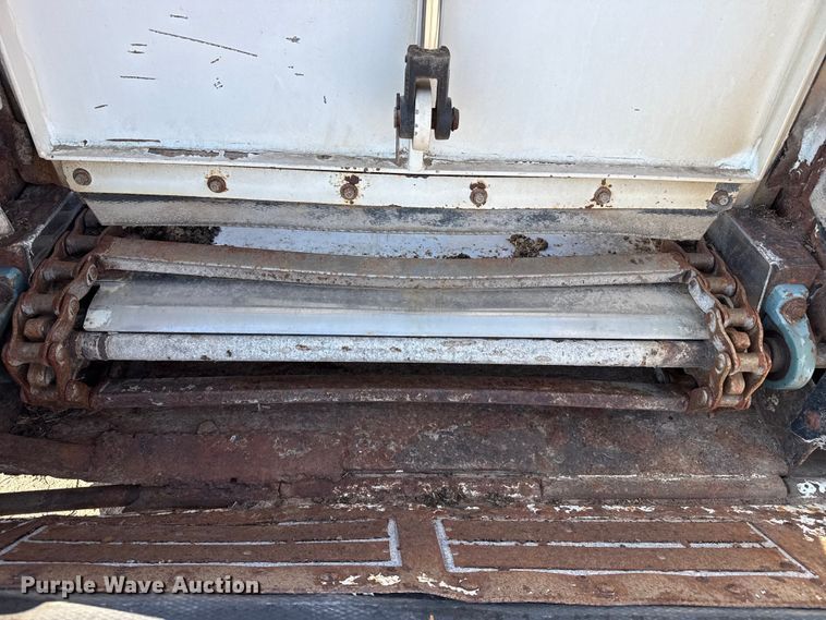 image for item EW4220 Laird DB-1805 feed delivery bed